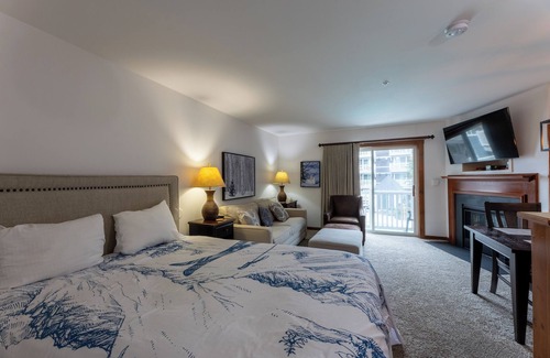 Snowshoe Hotel | Discover Allegheny Springs: Relaxing Spa and Family Amenities