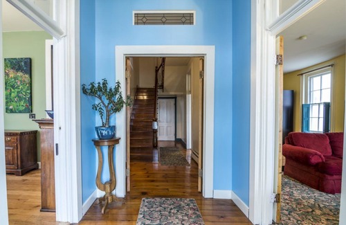 Frostburg Bed & Breakfast | Inviting Allegheny Trail House: Rated 9.2 & Family-Friendly