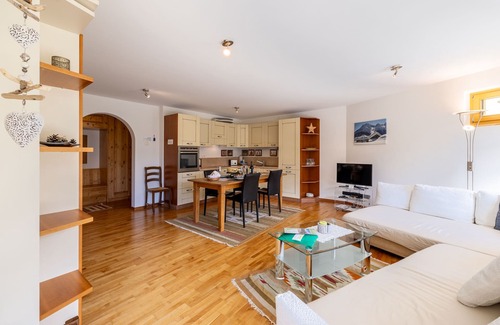Engadin Scoul Apartment | Bright 2.5-Room Apartment in a Peaceful Sunny Area