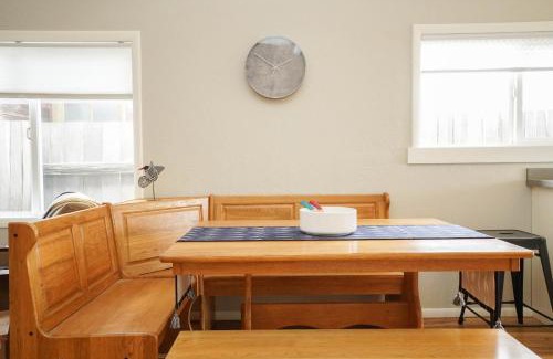 Eureka House | Pet-Friendly Allegra's Cottage with 9/10 Guest Rating