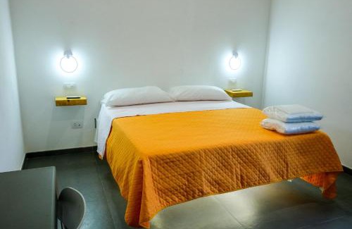 Naples House | Family-Friendly Allegro Hotels with Breakfast & Hot Tub