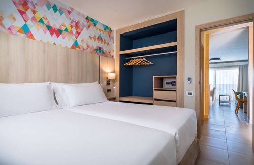 Guia de Isora Hotel | Relax at Allegro Isora: 4-Star Hotel with Pool & Spa