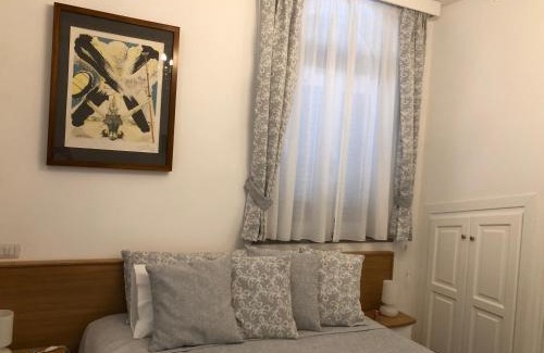 Rocca di Papa Bed & Breakfast | Allegro B&B: Guest Rated 9/10 with Hot Tub & Dining