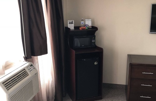 Allen Park Hotel | Discover Allen Park Motor Lodge with Family-Friendly Amenities