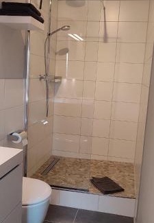 Schoningen House | Cozy Allenberghütte Schoningen: Pet & Child Friendly Retreat