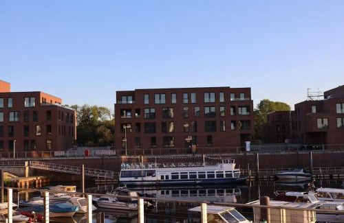 Celle Apartment | Allerinsel: Cozy Apartment by Celler Yachthafen, 4-Star Stay