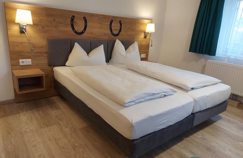 Hergatz House | Experience Allgäu Meadow Ranch with Breakfast & Family Fun