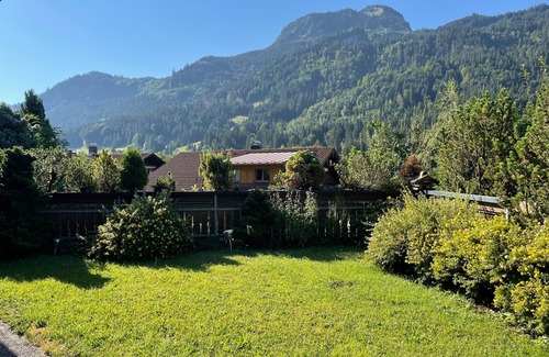 Vorderhindelang House | Allgäu Nest: 10/10 Rated Family & Pet-Friendly Retreat