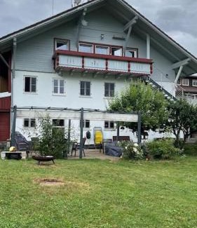 Heitlern Apartment | Cozy Bauernhof Retreat - Child-Friendly Stay with High Ratings