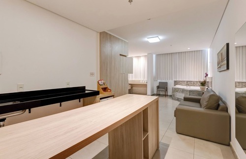 Indaia Hotel | Discover Allia Gran Pampulha Suites with Pool & Restaurant