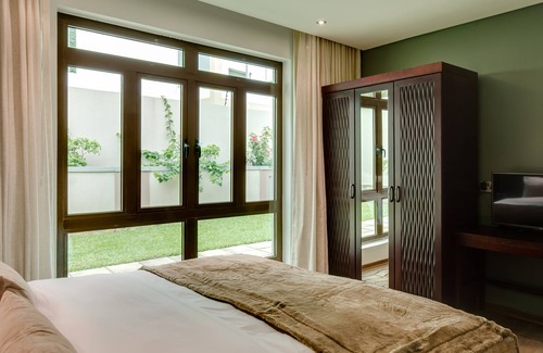 Sekondi-Takoradi Hotel | Inviting Alliance by Eagles: 4-Star Comfort & Amenities