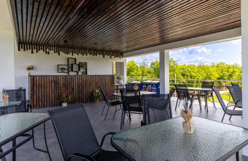 Solotvyno Hotel | ALLIANCE Hotel NEW 2025 -Breakfast and pool included