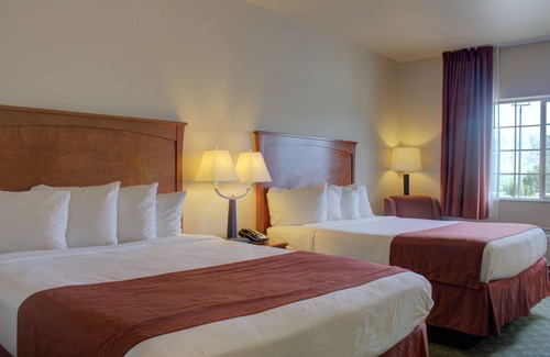 Kremmling Hotel | Discover Comfort at Allington Inn & Suites with Pool Access