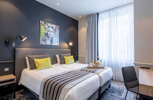 Annecy Old Town Hotel | Allobroges Park Hotel: Highly Rated with Breakfast Included