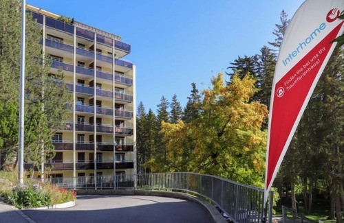 Davos-Platz Apartment | Pet-Friendly Allod Park Haus C E03 with Lake View & Spa