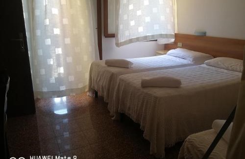 Cannaregio House | Inviting Alloggi Gerotto Calderan: Family-Friendly Retreat