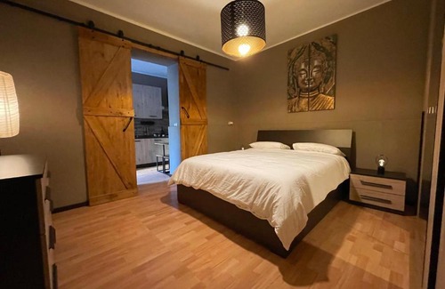 Frosinone Apartment | Vibrant Stay in the Heart of Movida with Pet-Friendly Options