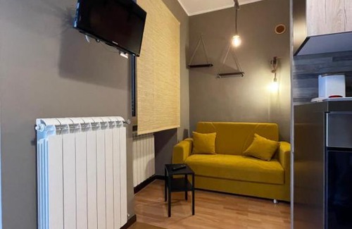 Frosinone Apartment | Vibrant Stay in the Heart of Movida with Pet-Friendly Options