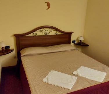 Vigarano Mainarda House | Pet-Friendly Alloggio La Luna with Family Amenities