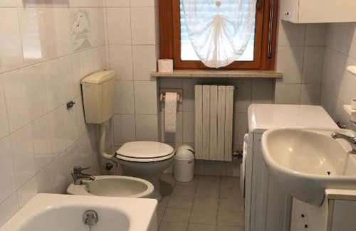 Pianezza Apartment | Family-Friendly Alloggio Pianezza San Bernardo Awaits You