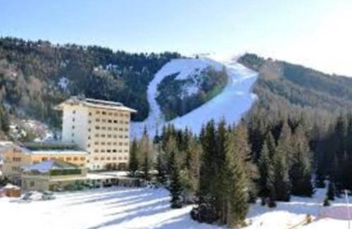 Fondo Grande Apartment | Cozy Mountain Retreat for Couples - Child Friendly Stay