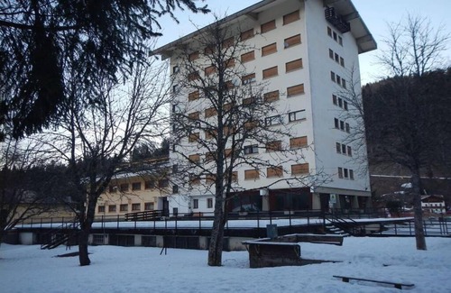 Fondo Grande Apartment | Cozy Mountain Retreat for Couples - Child Friendly Stay