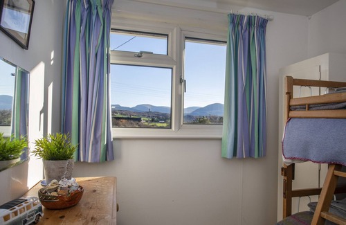 Llanfair Cottage | ALLT Y MOR, pet friendly, with open fire in Harlech