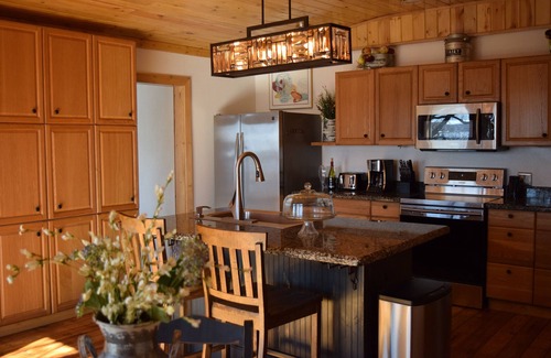 Eastland House | Scenic Waterfront Home with Country Elegance & Family-Friendly Amenities