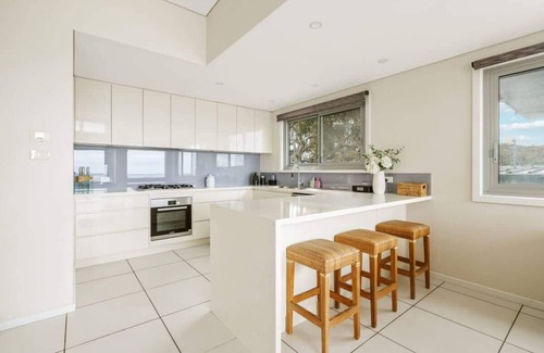 Hyams Beach House | Beachfront Bliss at Allure - Pet Friendly & Ocean Views