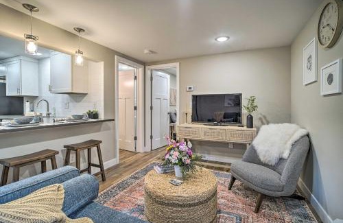 Turnagain Apartment | Inviting Anchorage Apartment - Steps from Coastal Trail!
