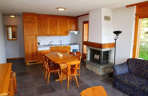 Les Mayens-de-Sion Apartment | Alluring apartment in Les Agettes