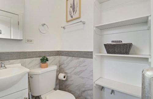 Chicago Apartment | Family-Friendly Apartments in Chicago, IL - Rated 8.5/10