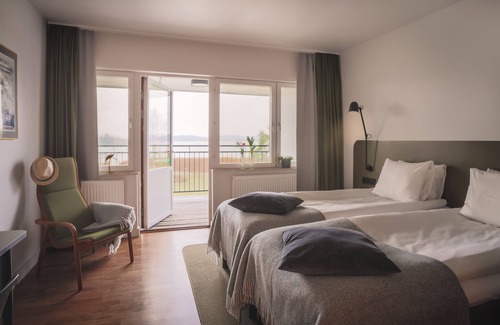 Vasterhaninge Hotel | Discover Almåsa Havshotell: Spa, Pool & Family-Friendly Fun