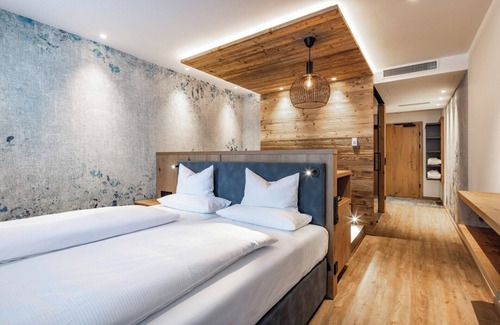 Schoenau am Koenigssee Hotel | Relax at Alm- & Wellnesshotel Alpenhof - Rated 9.6/10