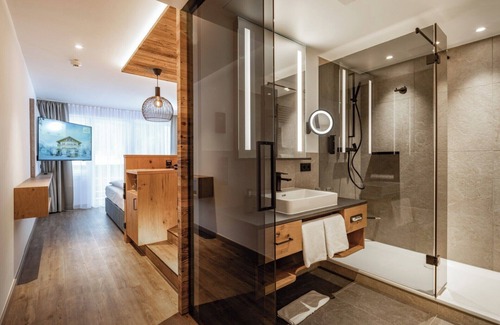 Schoenau am Koenigssee Hotel | Relax at Alm- & Wellnesshotel Alpenhof - Rated 9.6/10