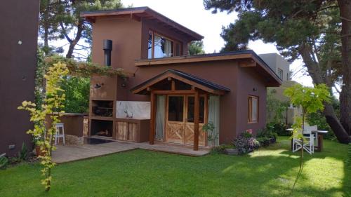 Pinamar House | Alma Hotel: Guest Rated 10/10 & Family-Friendly Amenities