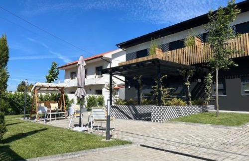 Valenca Hotel | Alma Candida 02: Family and Pet-Friendly Comfort Awaits