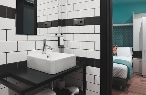 Valenca Hotel | Experience Alma Candida: Guest Rated 9.8 with Spa & Dining