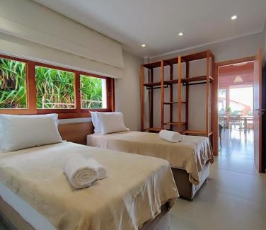 Marau Villa | Experience Alma Maraú: Oceanfront Retreat with Pool Access