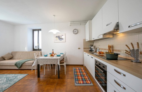 Barbarano Apartment | Alma - Near Lake in Sal