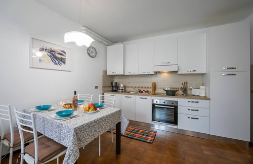 Barbarano Apartment | Alma - Near Lake in Sal