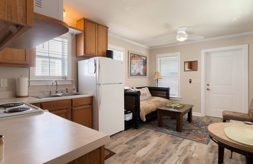 Laurel Hill House | Oceanfront Alma's Cottage - Guest Rated 9.8/10 at Stillwater