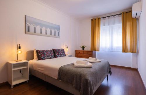 Cova da Piedade Apartment | Family-Friendly Stays at Almada Noronha 37 Hotel