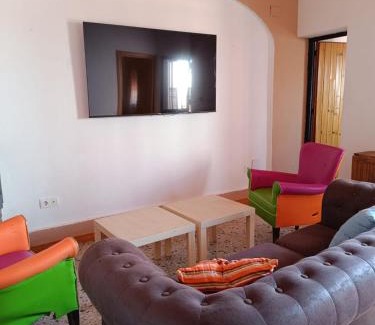 Castilblanco de los Arroyos Apartment | Almaden 3: Oceanfront Retreat with Family-Friendly Amenities