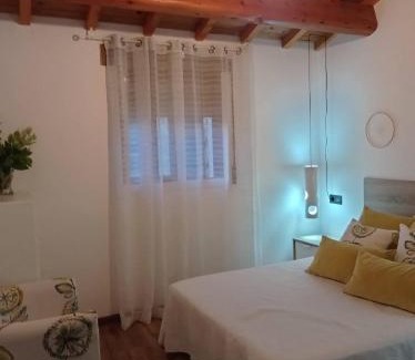 Pontevedra Apartment | Exceptional AlmadeMencía: Pet-Friendly Bliss Awaits