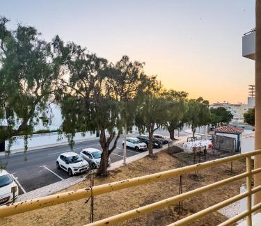 Ameijeira Apartment | AlmadoSul - Quiet & Central Area - 1,5km Beach