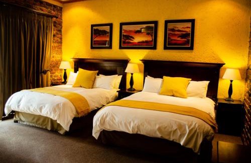 Lekwa-Teemane Cabin | Discover Almar Exclusive Game Ranch: 4-Star Retreat Awaits