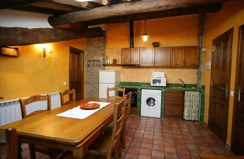 Almazorre Cottage | Almazorre: Perfect Country Holiday Home with Spa & More