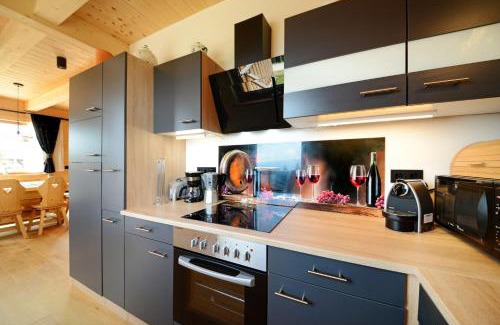Bad Sankt Leonhard im Lavanttal Apartment | Experience Almchalet Hüttenzauber: Coastal Comfort Awaits