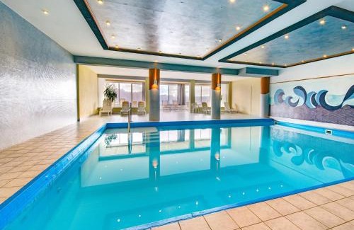 Zettersfeld Ski Resort Apartment | Pet-Friendly Almdorf Hochlienz Apartment Alm 30 - Rated 9.2